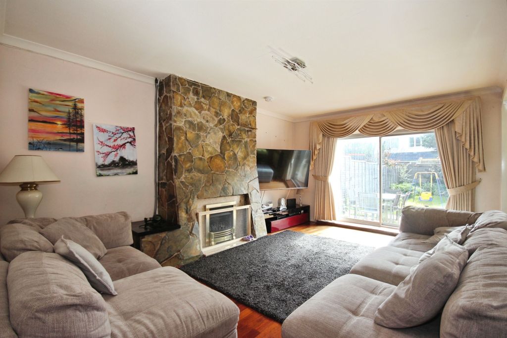 Property photo 2 of 14