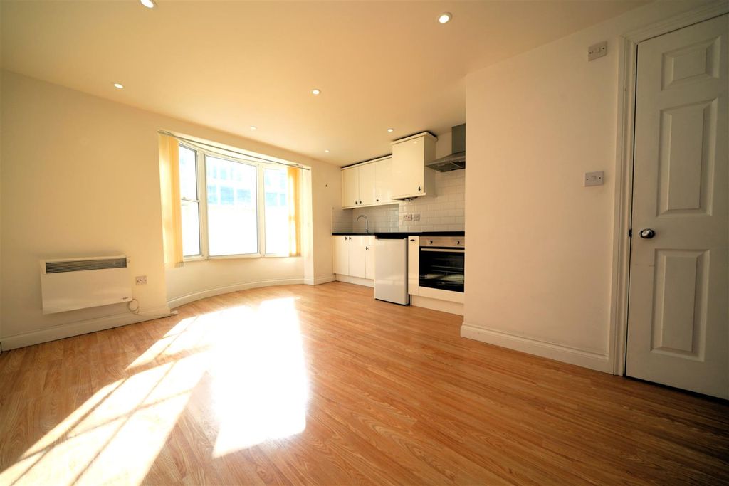 Property photo 3 of 9 Dsc00982.Jpg