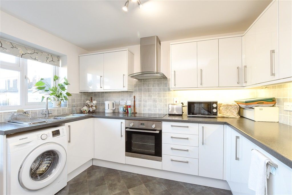 Property photo 3 of 18 Kitchen/Diner