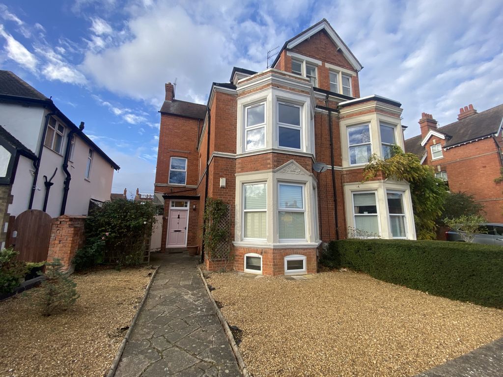 Property photo 1 of 10 Photo 10