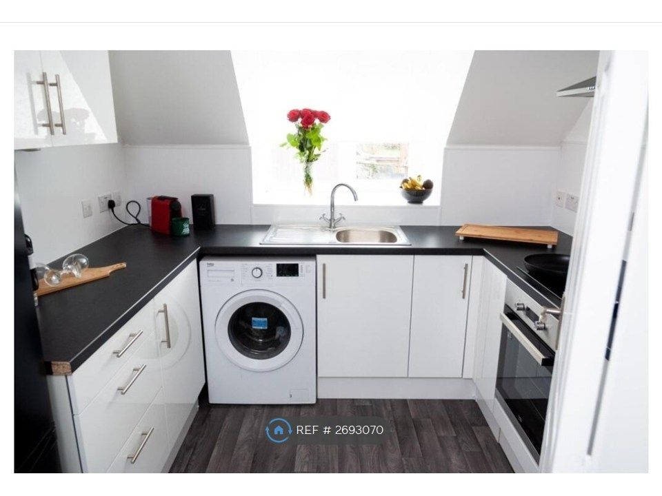 Property photo 2 of 3