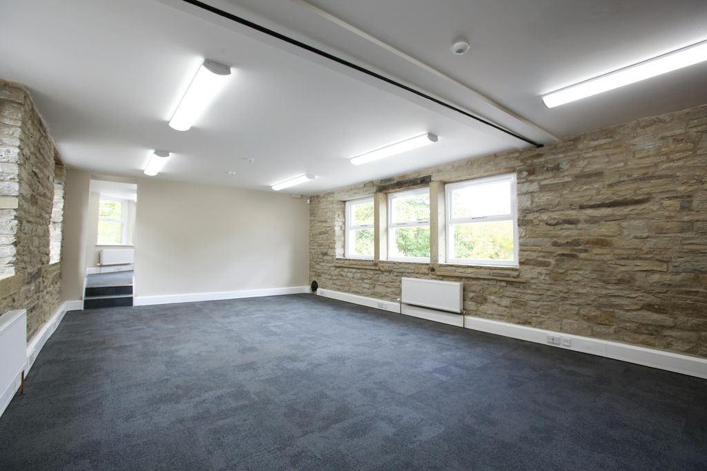 Property photo 2 of 8 Park7.Jpg