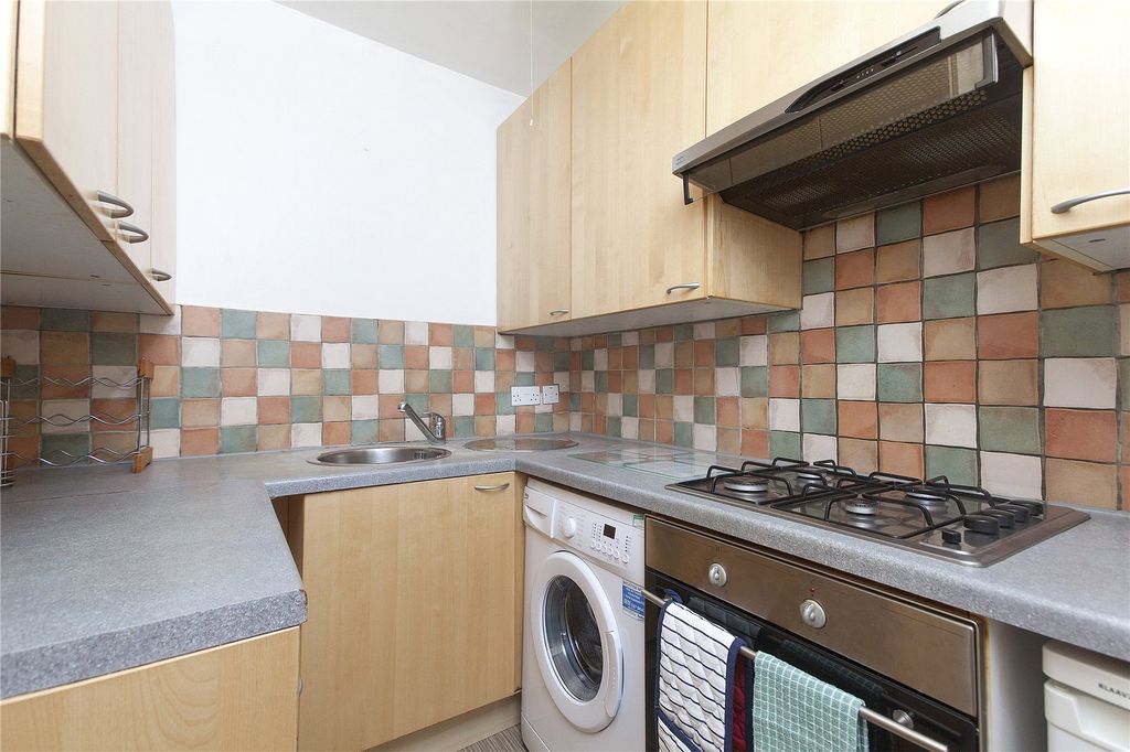 Property photo 3 of 12 Picture No. 16