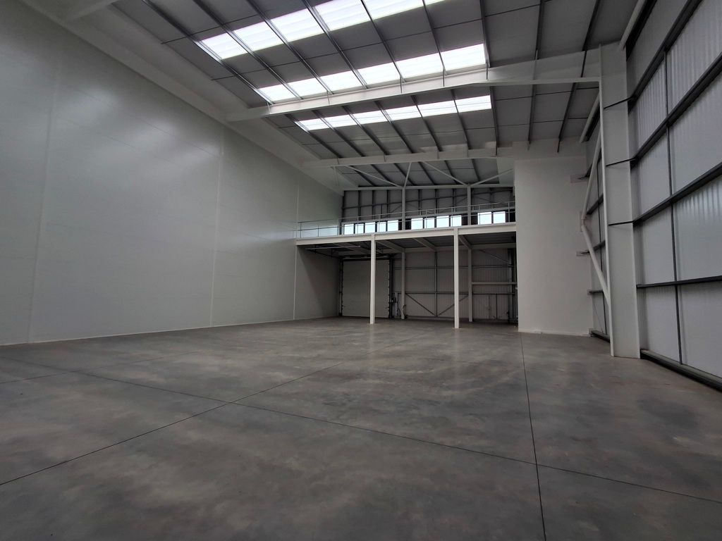 Property photo 2 of 7 Photo 12