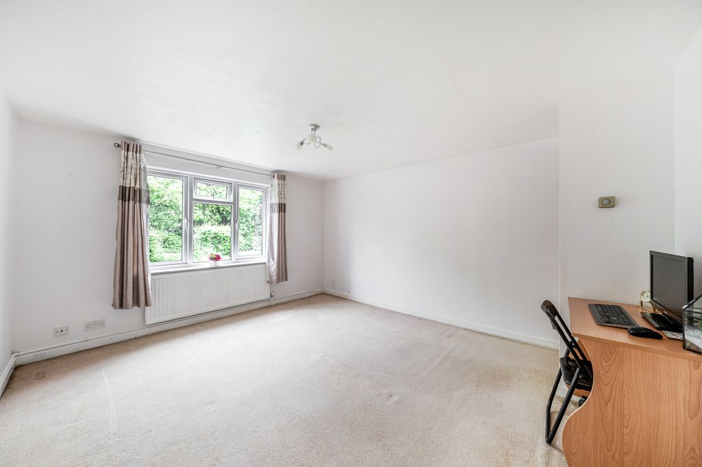 Property photo 3 of 7