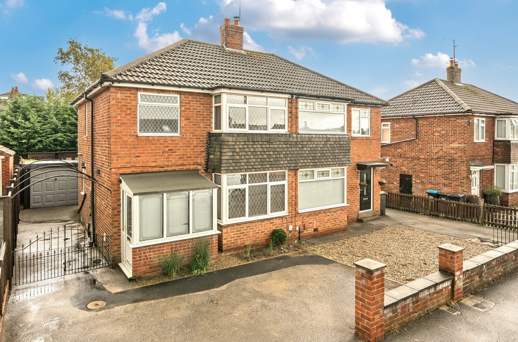 Property photo 1 of 17 1346919-1-68c3F71...