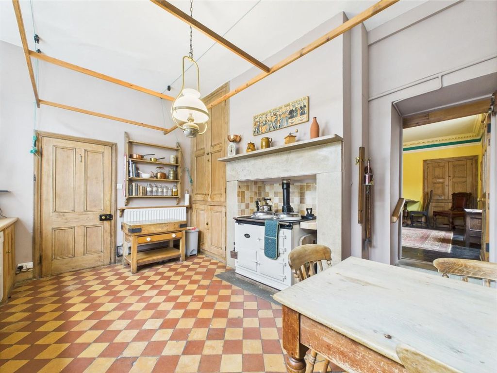 Property photo 2 of 68 Cam03810G0-Pr0282-Still010.Jpg