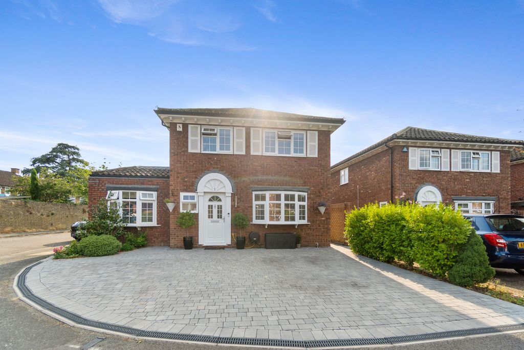 Property photo 1 of 30