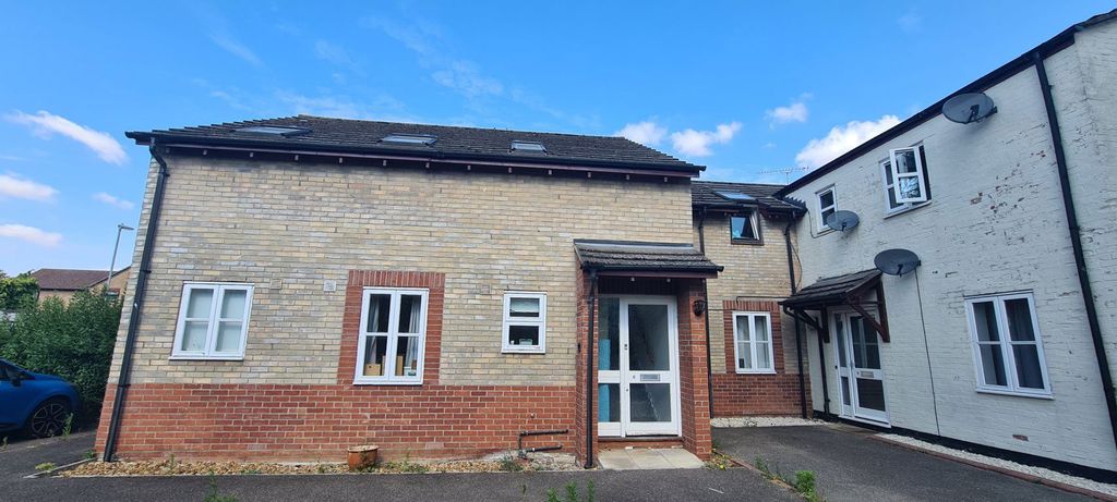 Property photo 1 of 7
