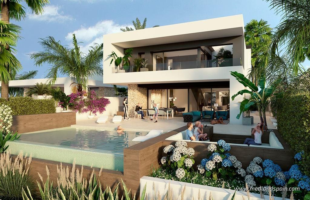 Property photo 1 of 15 Frontline Golf Villa With Basement And Private Pool In La Finca Golf