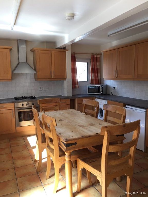 Property photo 2 of 10 8106681.Jpg
