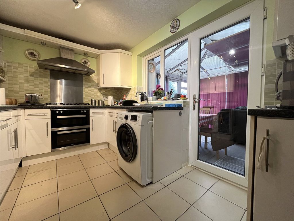 Property photo 2 of 10 Picture No. 06