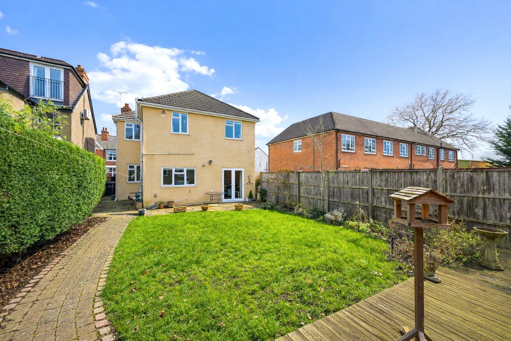 Property photo 2 of 14 Picture No. 19