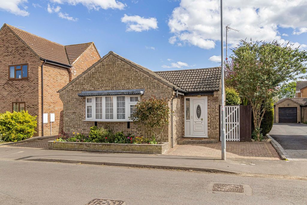 Property photo 1 of 17