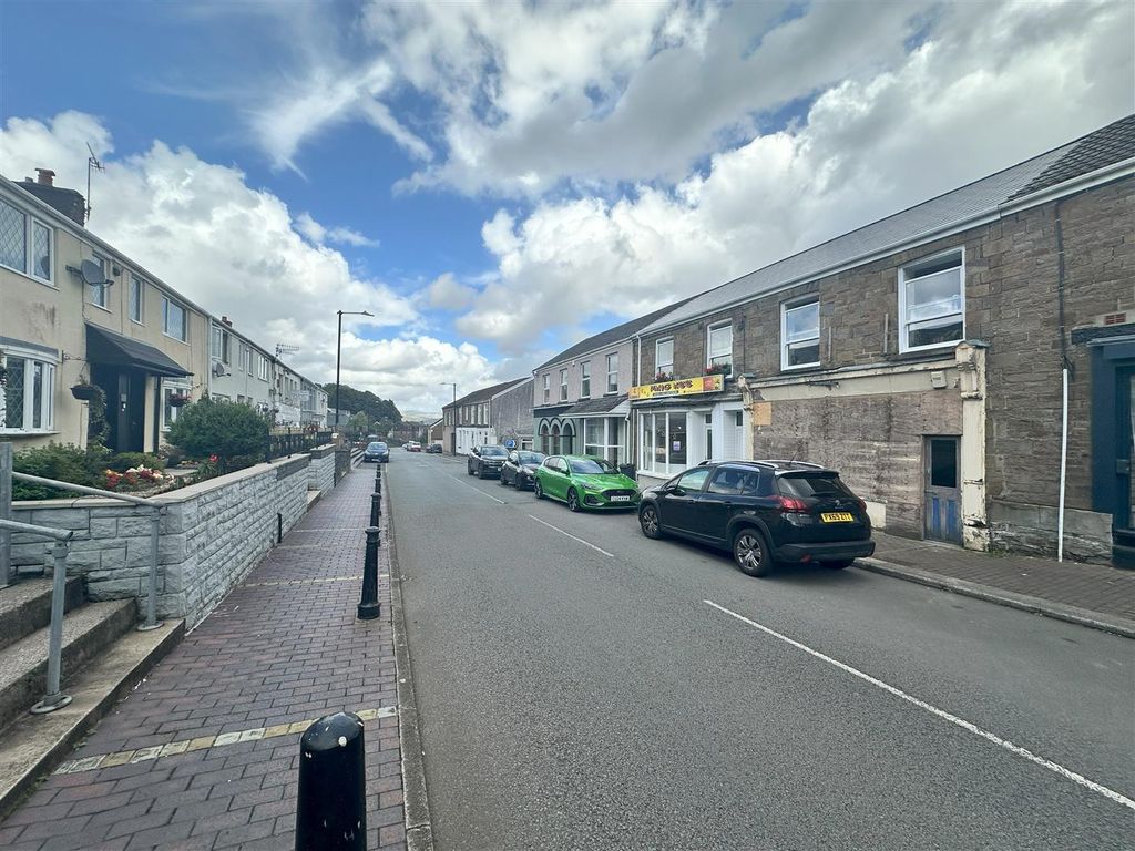 Property photo 2 of 13 20250826_135304342_Ios.Jpeg