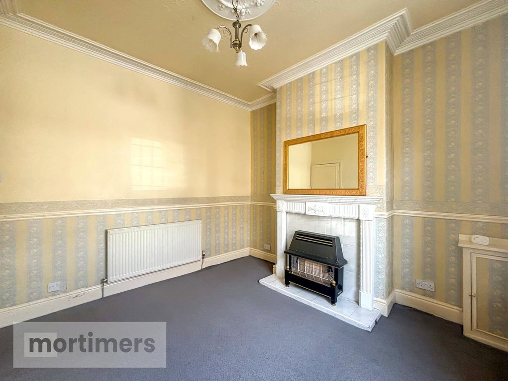 Property photo 3 of 12 Living Room