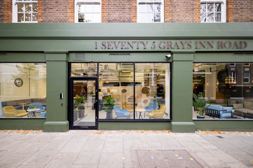 Property photo 1 of 14 Photo 6