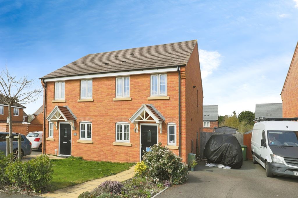 Property photo 1 of 11