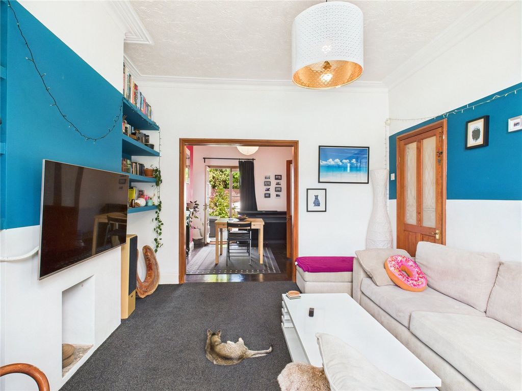 Property photo 3 of 17 Picture No. 06