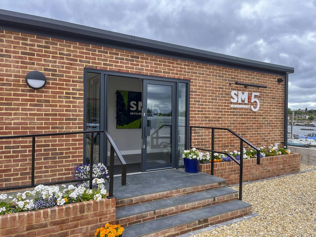 Property photo 1 of 9 Highscope Media39.Jpg