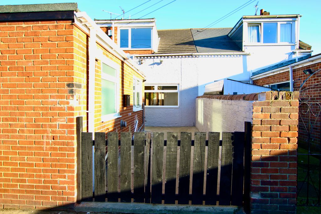 Property photo 1 of 16 Front