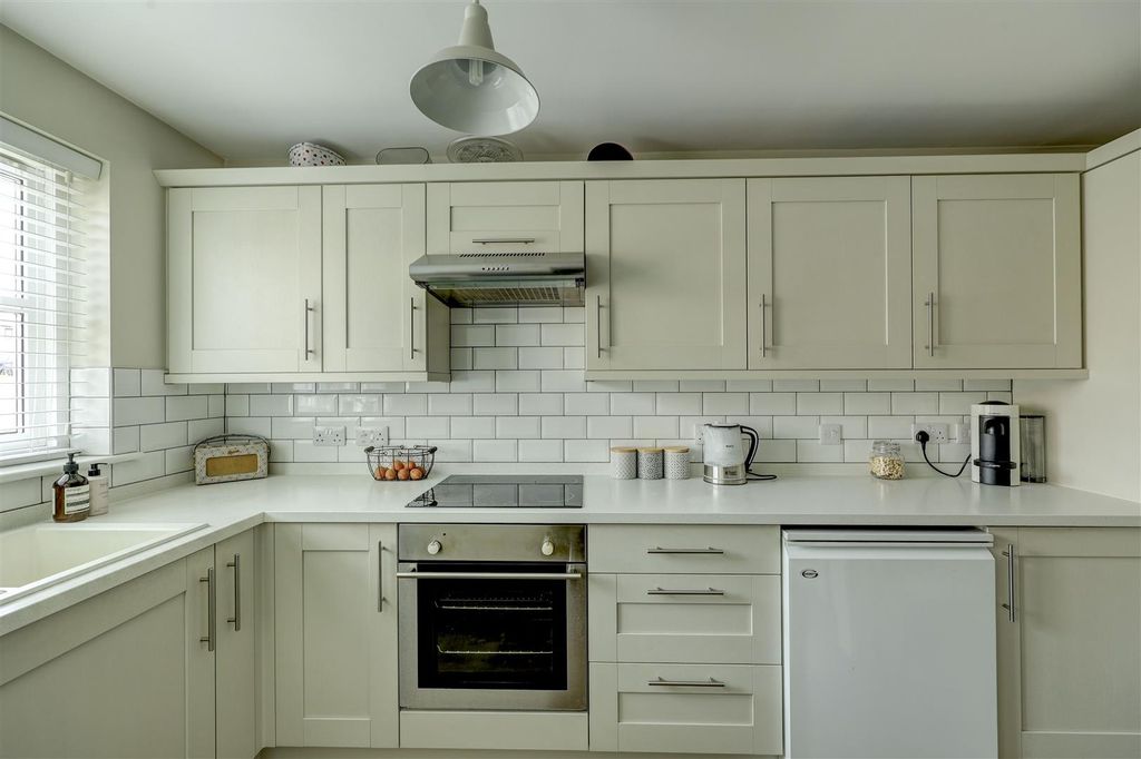Property photo 2 of 14 Kitchen Diner