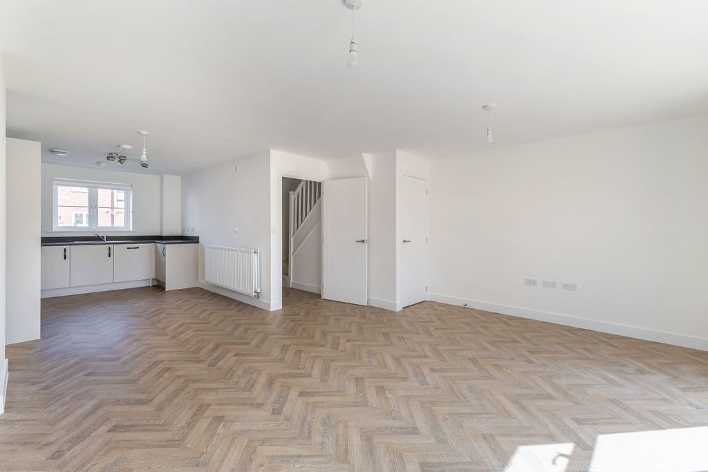 Property photo 2 of 11 Photo