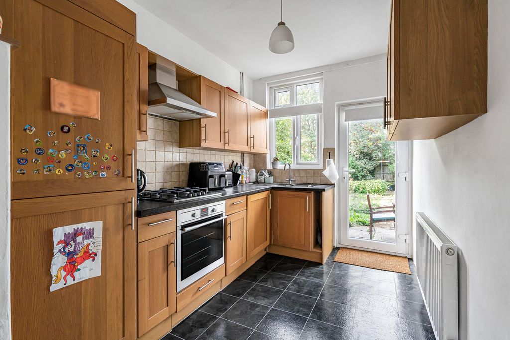 Property photo 3 of 11 21_93961