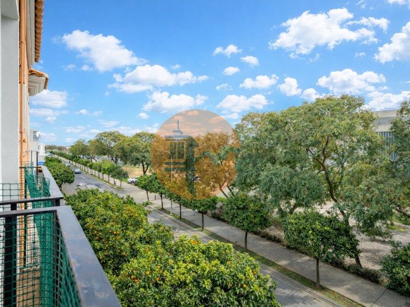 Property photo 3 of 31