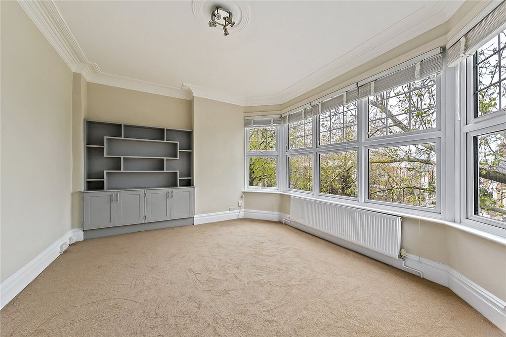 Property photo 2 of 7 Picture No. 16