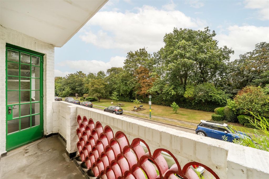 Property photo 2 of 13 Helliwell &amp; Co