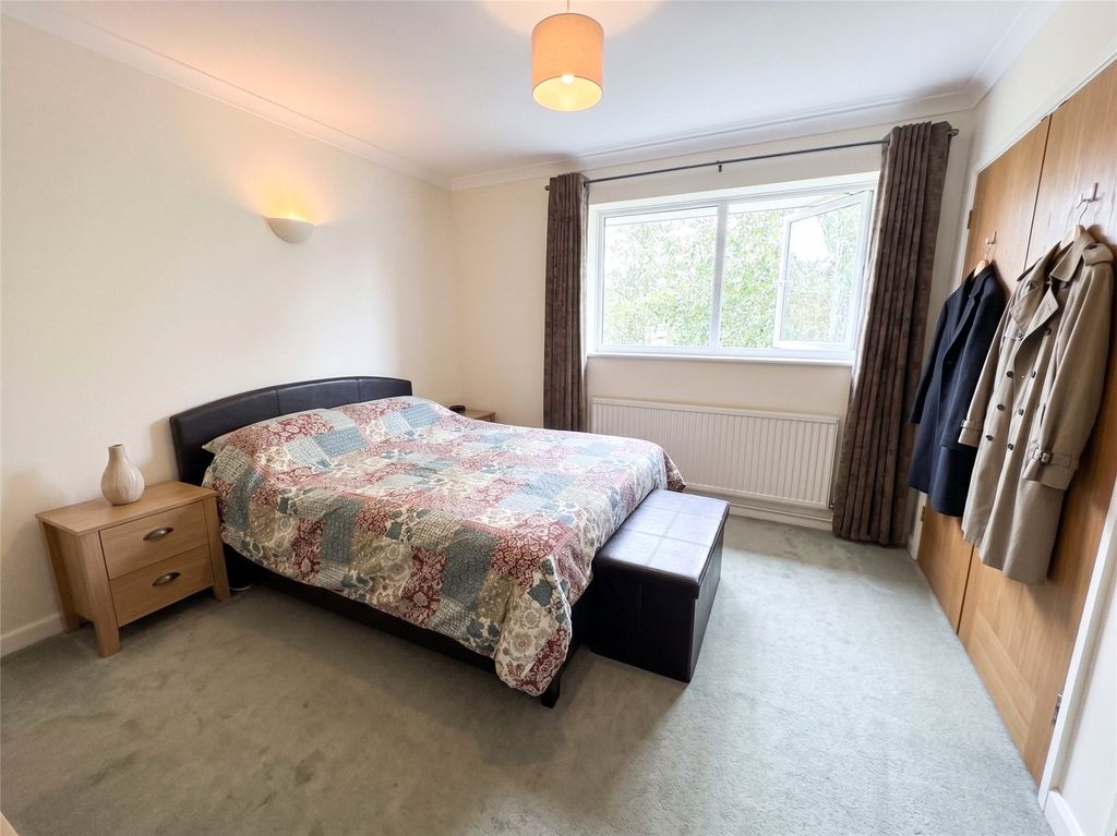 Property photo 3 of 10 Picture No. 14
