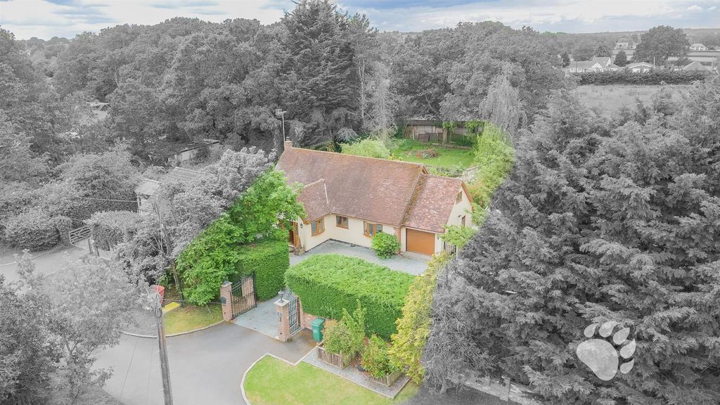 Property photo 2 of 64 Chalet - Drone