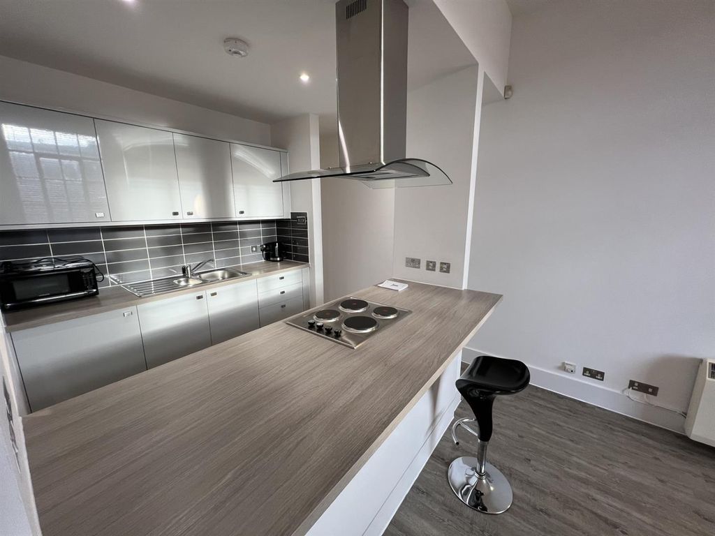 Property photo 2 of 6 Bvezau5Bc0Wiuutznjkmsw.Jpg