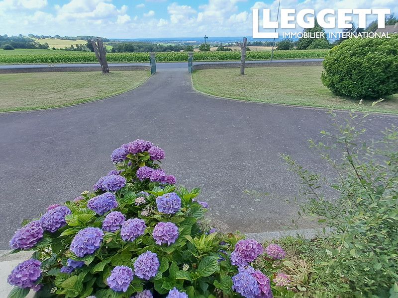 Property photo 3 of 10