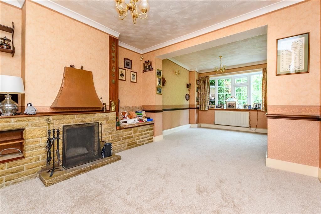 Property photo 3 of 15 Dining Room