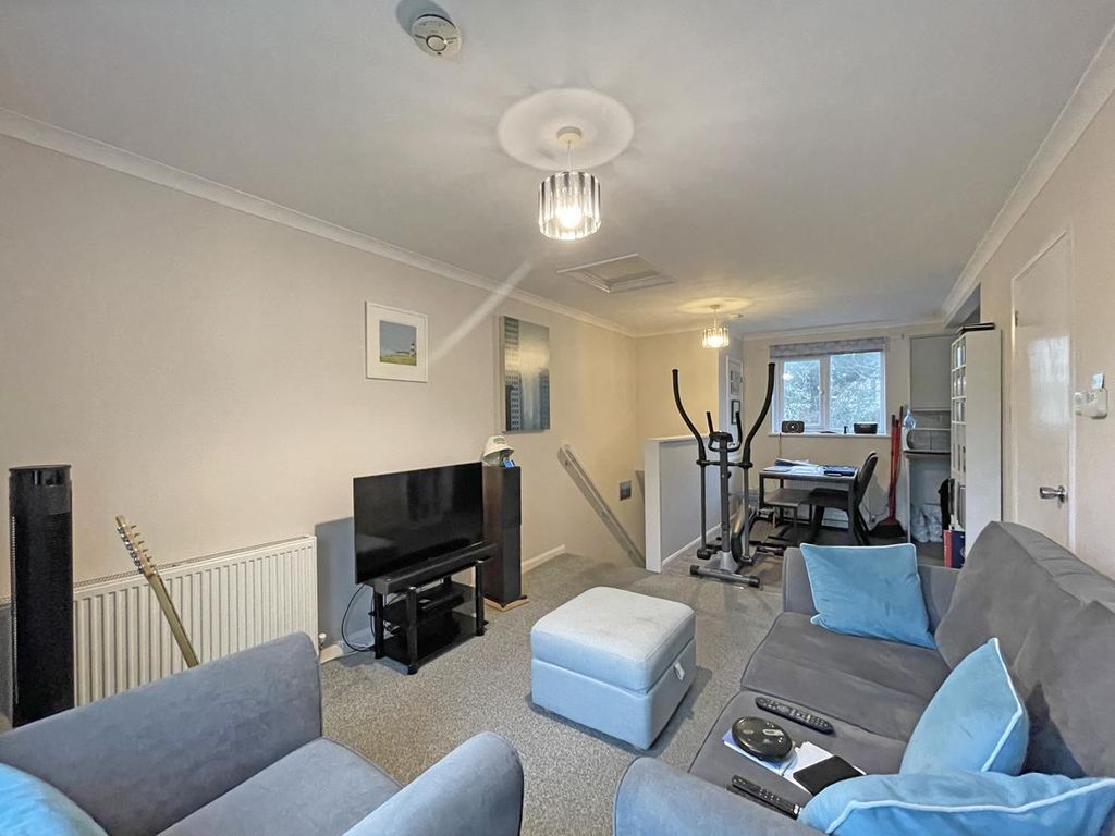 Property photo 2 of 10 Mosses Court 6 - Lounge Front.Jpg