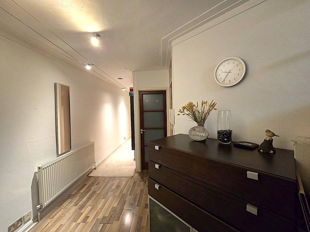 Property photo 2 of 13 Gallery