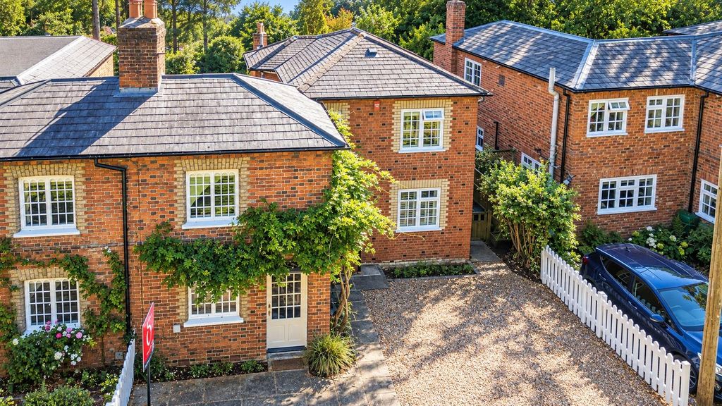 Property photo 1 of 29 Sunlit English Brick Cottage Complex.Png