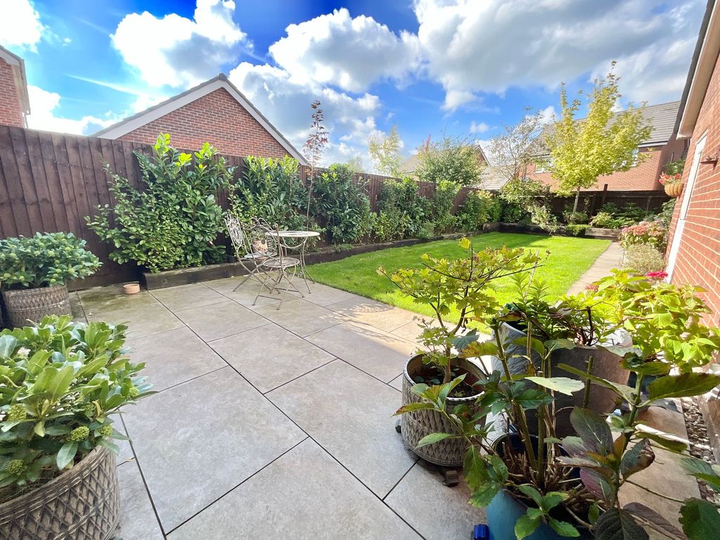Property photo 3 of 24