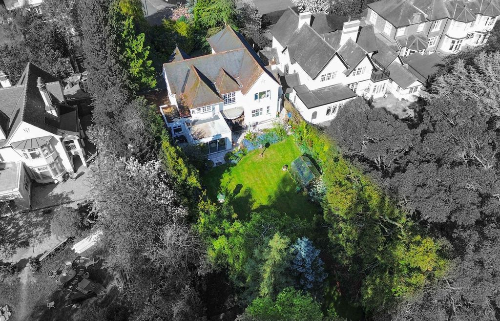 Additional image 4 of 5 bed detached house for saleBarrington Road, Stoneygate, Leicester LE2