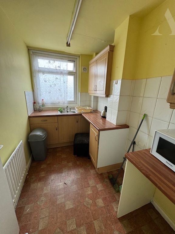 Property photo 3 of 7 Img_0170
