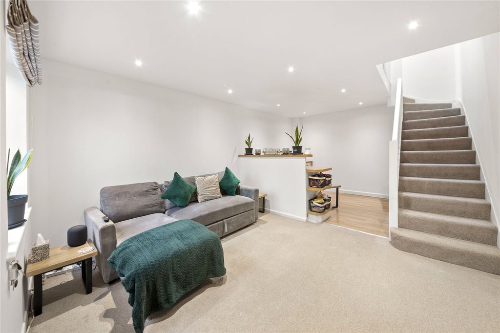 Property photo 2 of 12 Picture No. 08