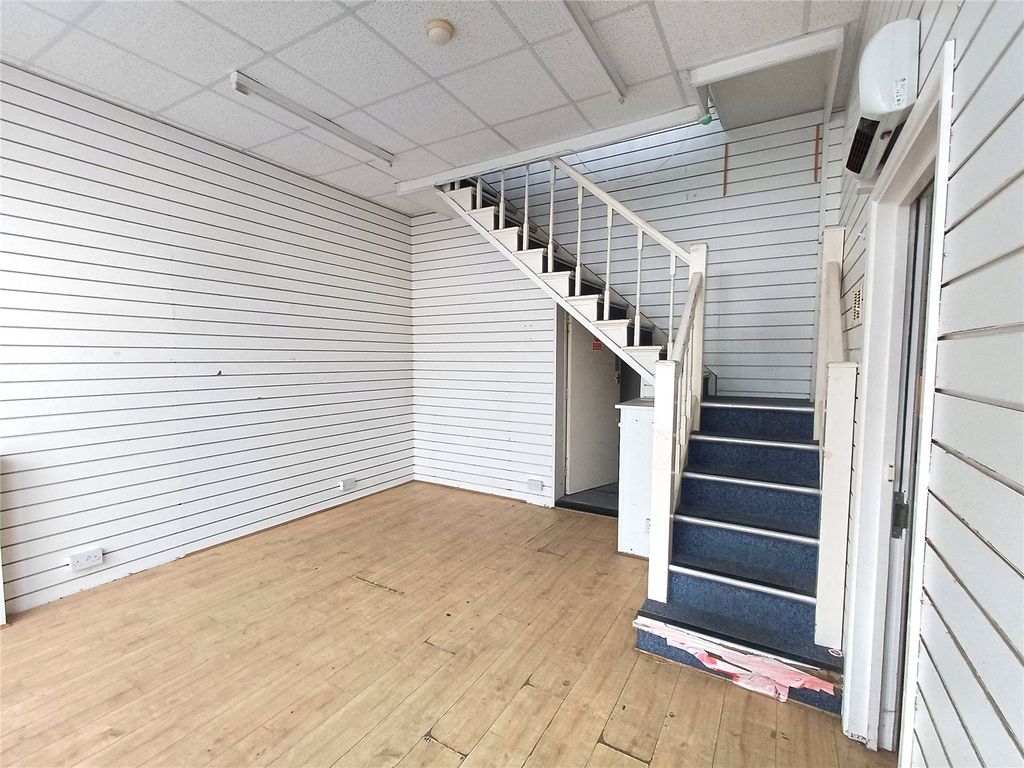 Property photo 2 of 9 Picture No. 04