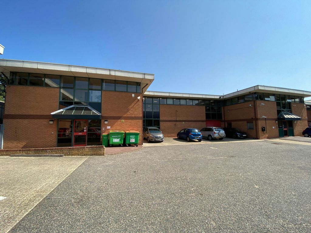 Property photo 1 of 6 Unit 2  3 Ravensquay Main.Jpg