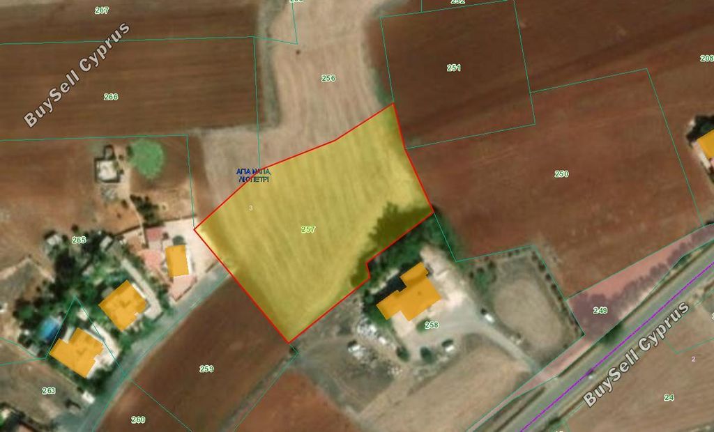 Property photo 3 of 11