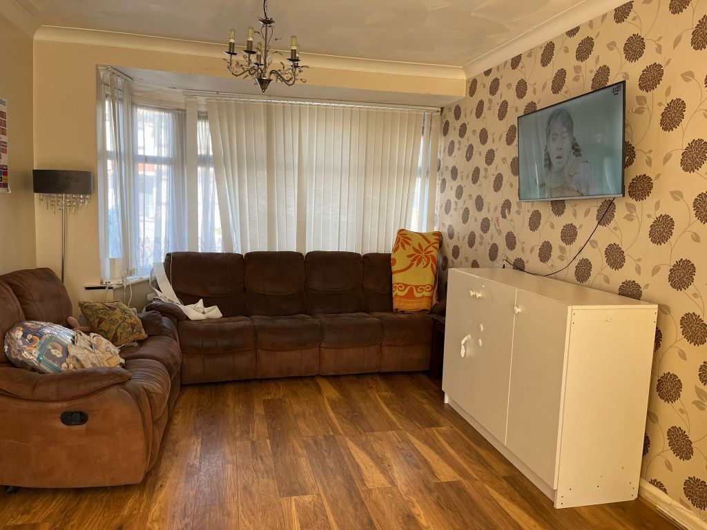 Property photo 3 of 3