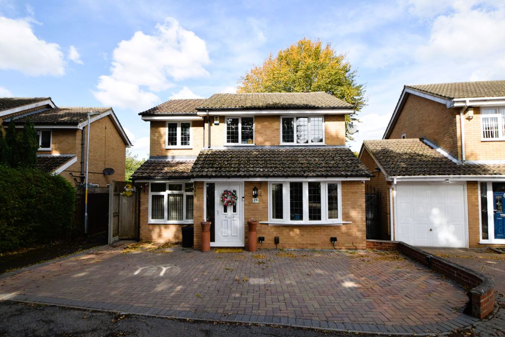 Property photo 1 of 11