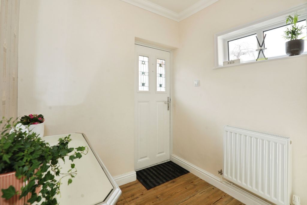 Property photo 3 of 26