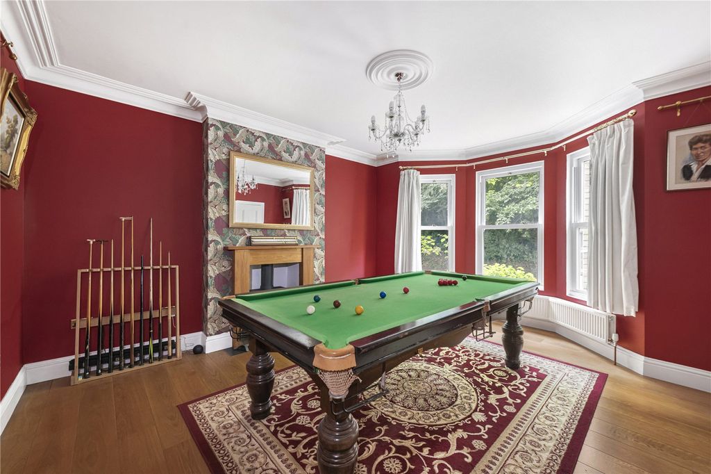 Property photo 2 of 33 Dining/Games Room